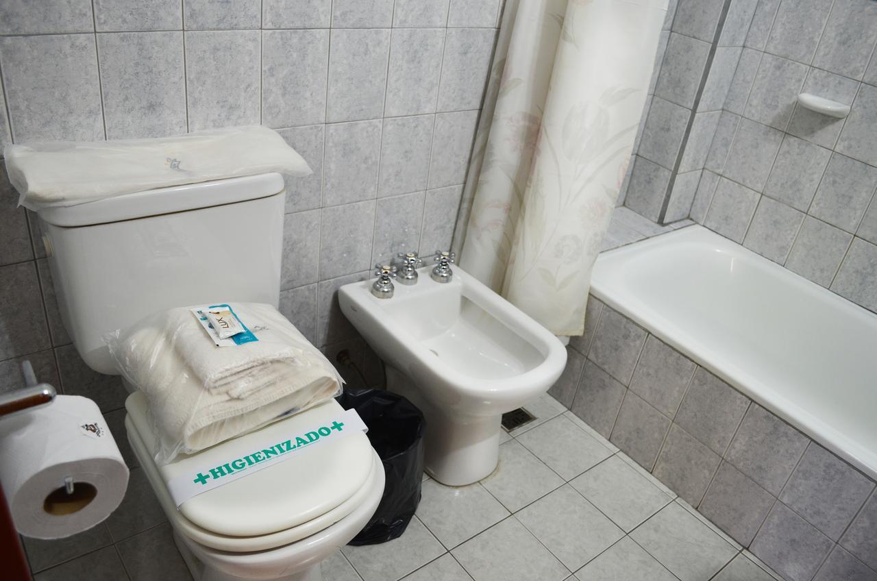 Hotel Huemul Хенерал Рока Екстериор снимка