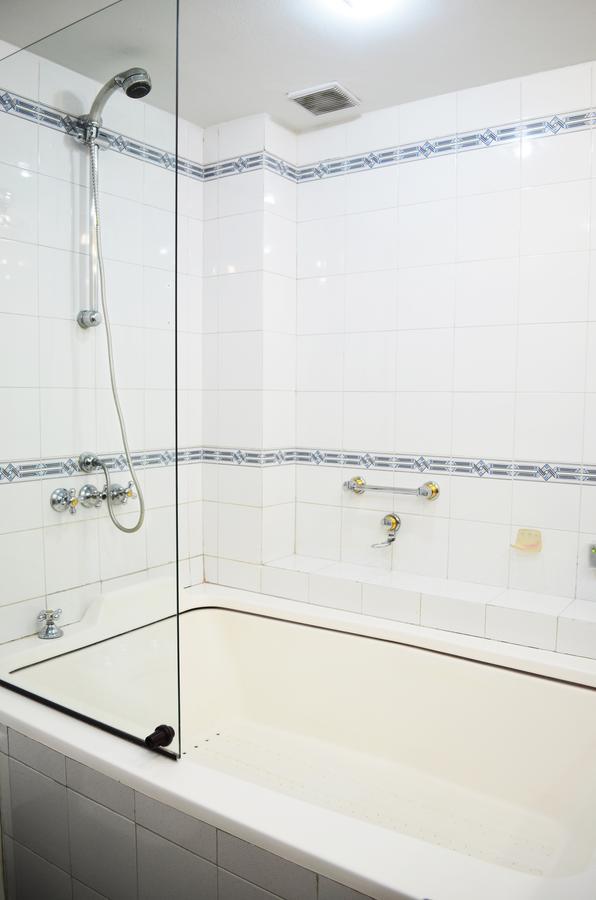 Hotel Huemul Хенерал Рока Екстериор снимка