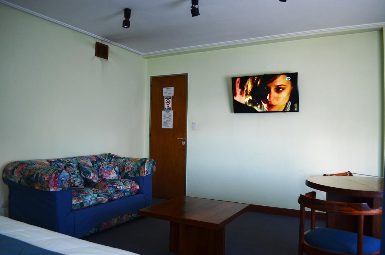 Hotel Huemul Хенерал Рока Екстериор снимка