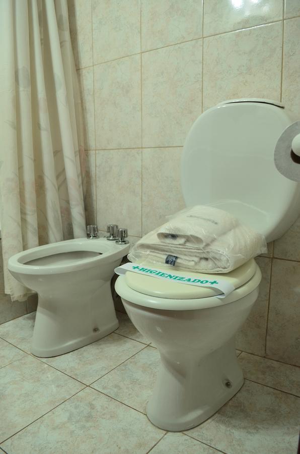 Hotel Huemul Хенерал Рока Екстериор снимка